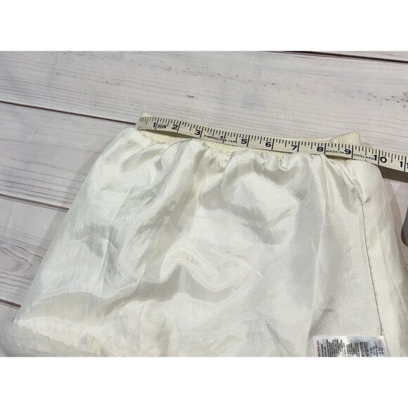 Reversible Kids Beige Faux Fur Mini Skirt Size 5T Fur-to-Satin Holiday Cozy - Picture 9 of 10